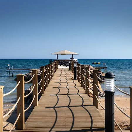 Thalassa Beach 3 Bedroom Sea-view Διαμέρισμα