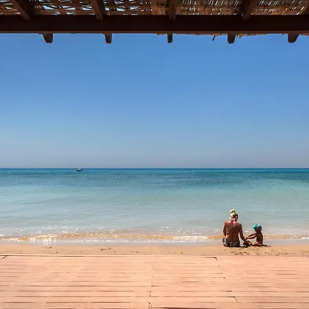 Apartman Thalassa Beach 3 Bedroom Sea-view *